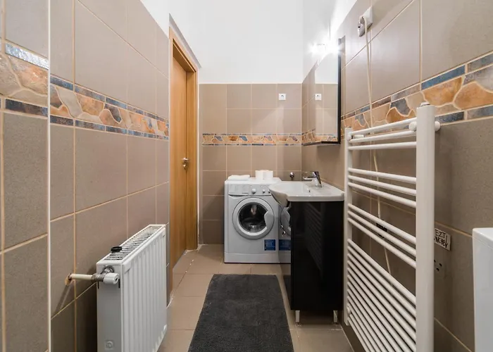 Eye Apartment *