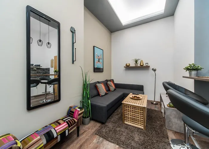 Apartment Eye *